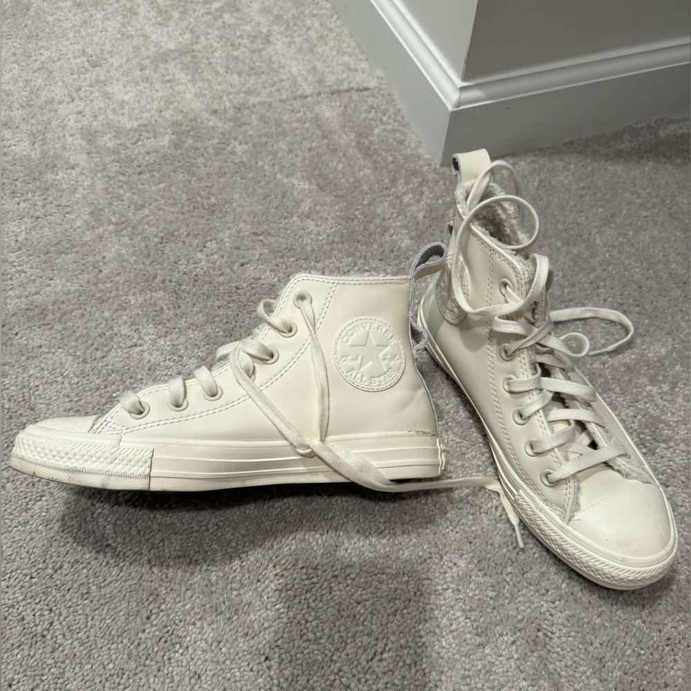 Converse fleece lined high top sneakers